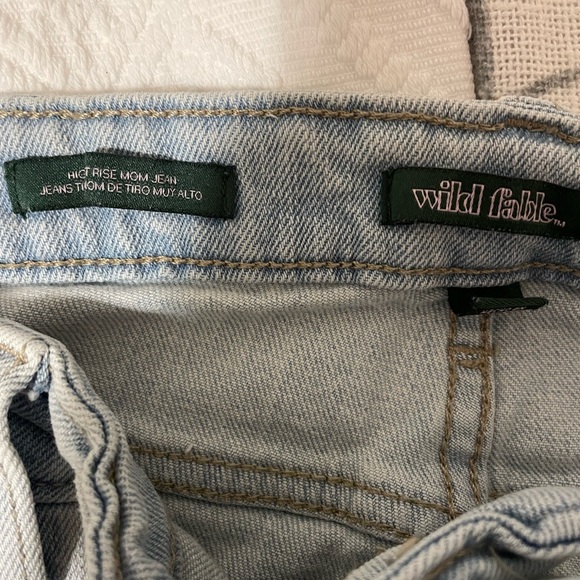 Wild Fable Distressed Light Blue Denim Highest Rise Mom Jeans - Picture 6 of 7